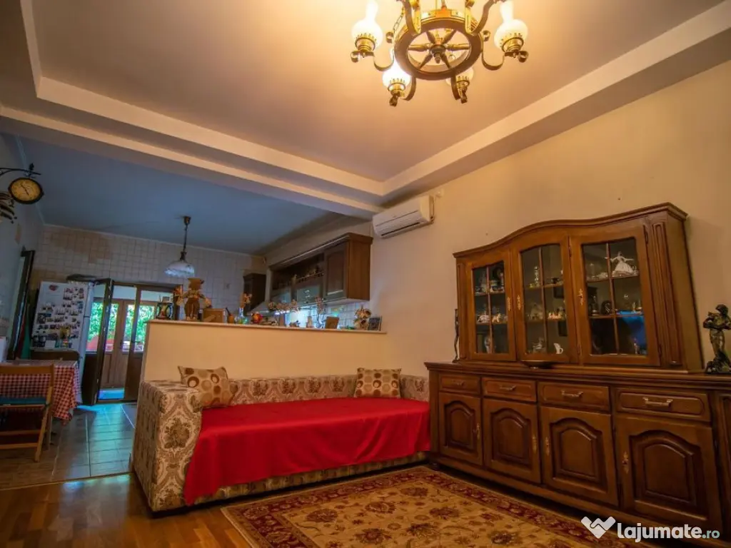 Vila superba 240 mp teren 570 mp 