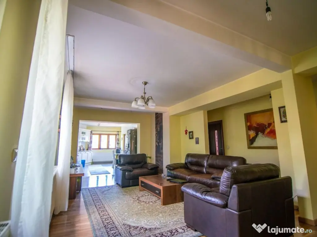 Vila superba 240 mp teren 570 mp 