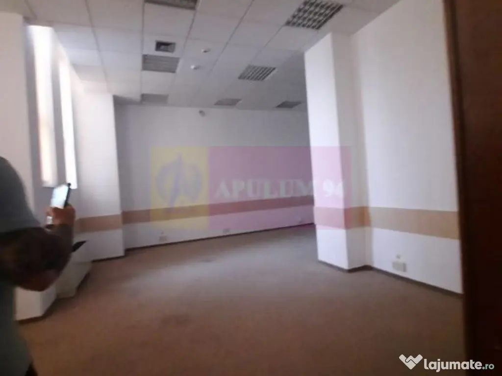 Inchiriere spatiu comercial in zona bd Unirii