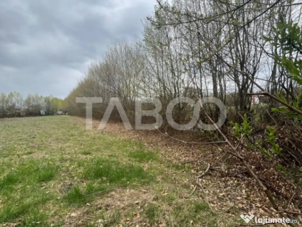 Teren intravilan de vanzare 550m front 21 m utilitati la 120