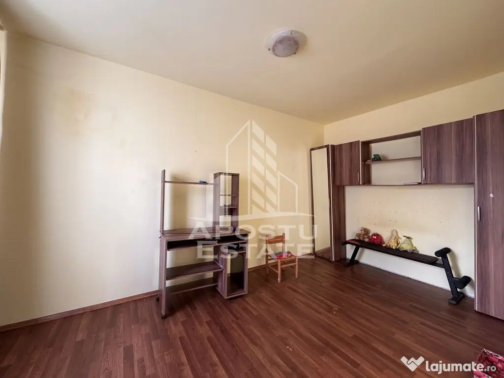 Apartament 2 camere , semidecomandat, 37mp utili, et.4/4,...