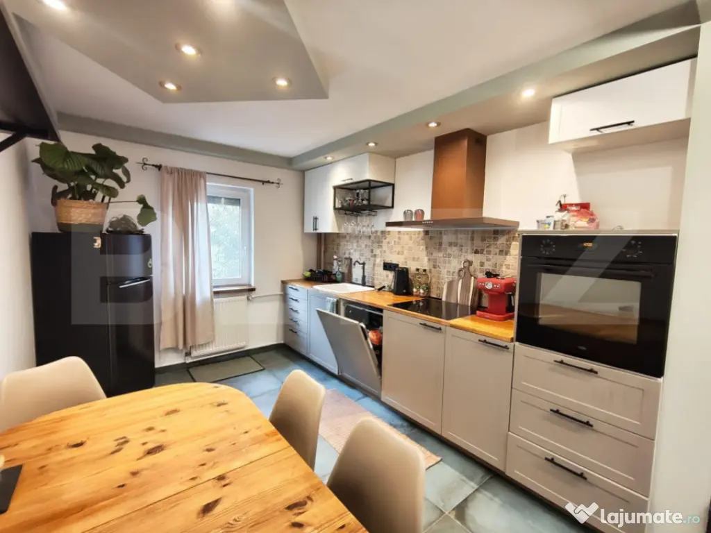 Apartament 4 camere, spatios, 2 bai, etaj 2, Rogerius – nu