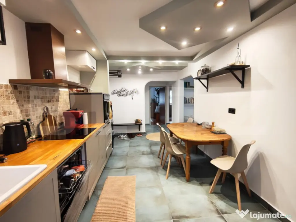 Apartament 4 camere, spatios, 2 bai, etaj 2, Rogerius – nu