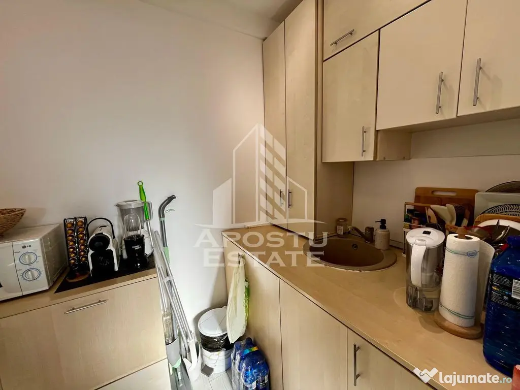 Garsoniera in bloc de apartamente, zona Lipovei