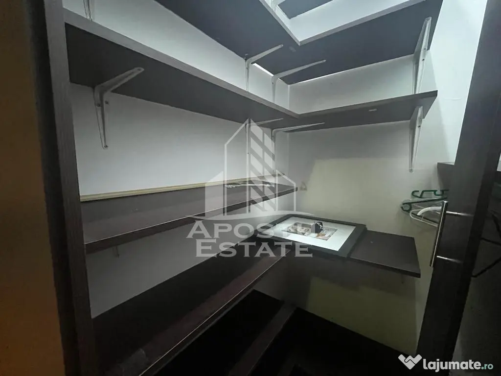 Apartament cu 3 camere de vanzare, centrala proprie, zona... 