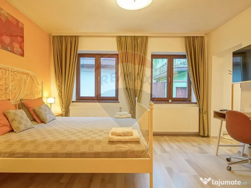 Casa cu 5 studiouri independente, terasa rooftop, vedere ... 