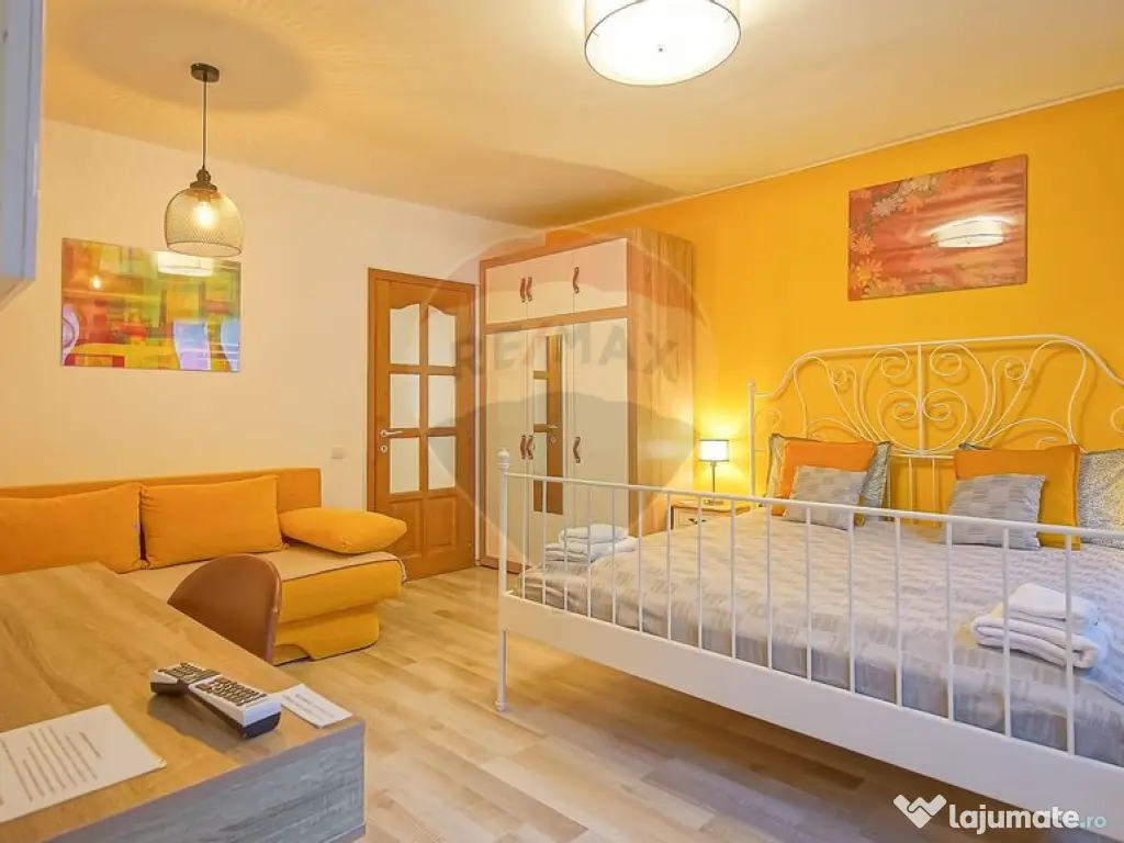 Casa cu 5 studiouri independente, terasa rooftop, vedere ... 