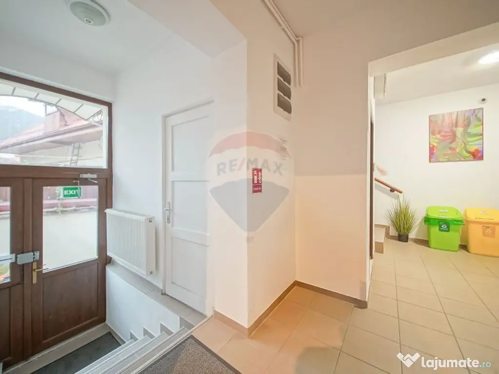 Casa cu 5 studiouri independente, terasa rooftop, vedere ... 