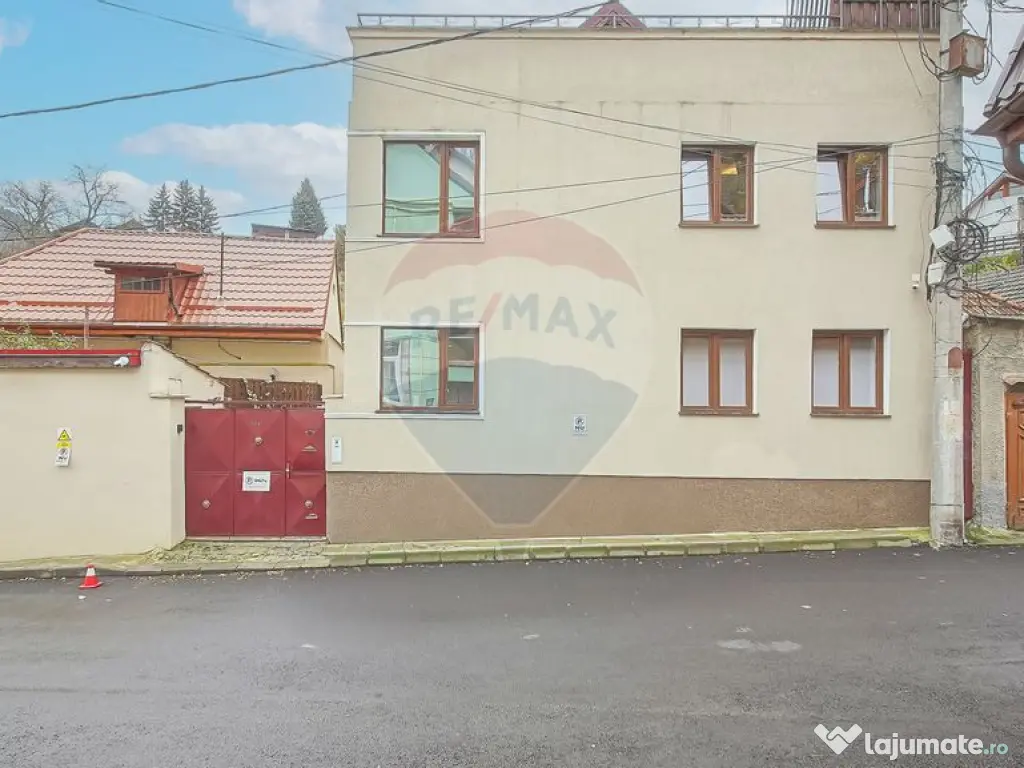 Casa cu 5 studiouri independente, terasa rooftop, vedere ... 