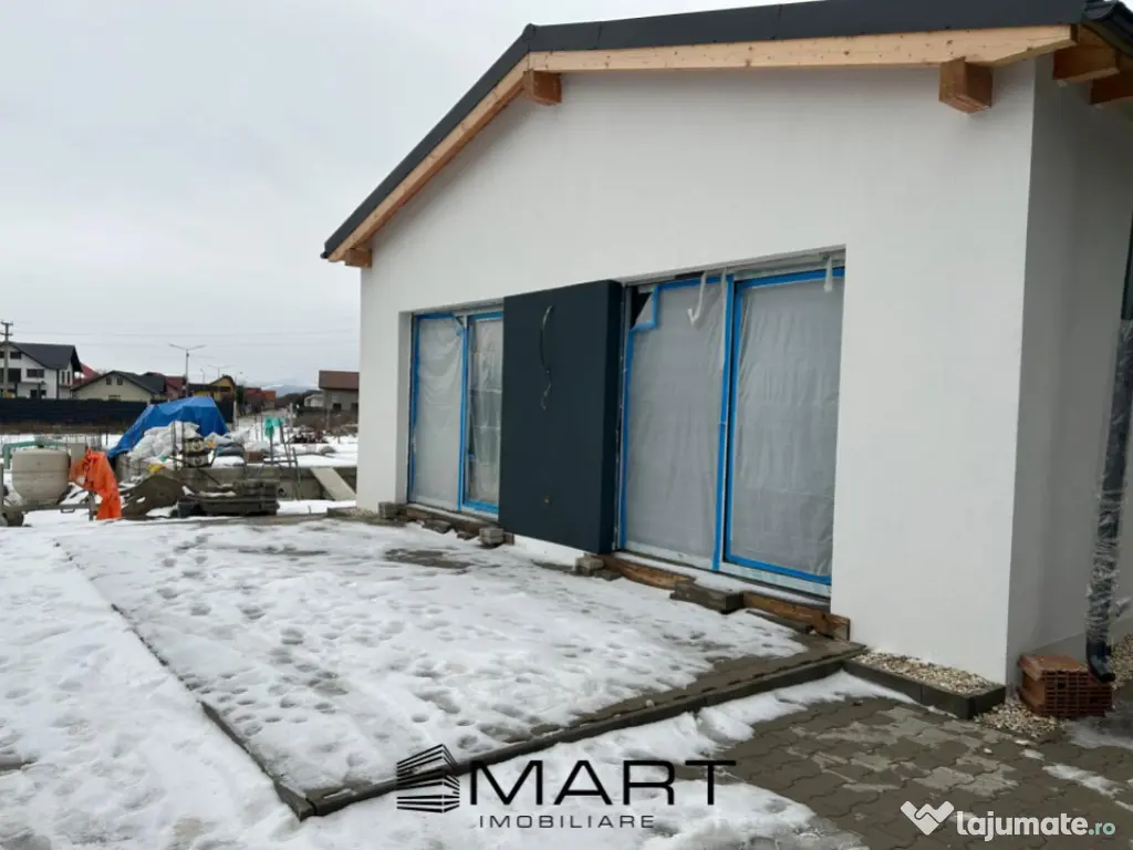 Casă modernă, parter, la cheie – în inima Tărlungenilo 