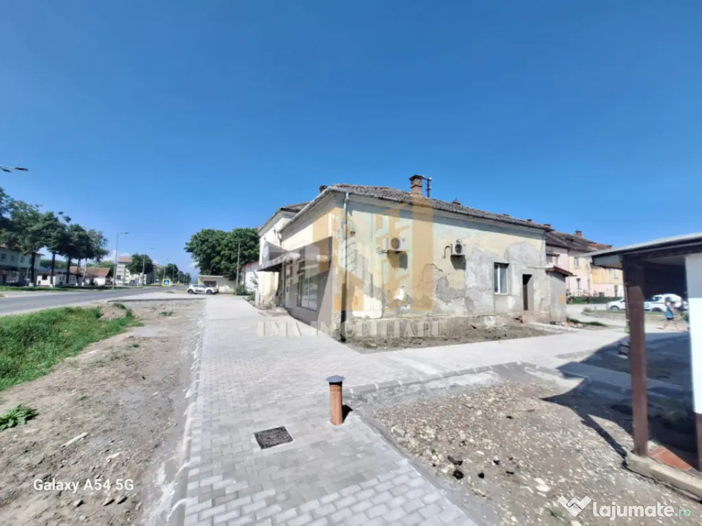 Casa si centru comercial Bod Colonie 