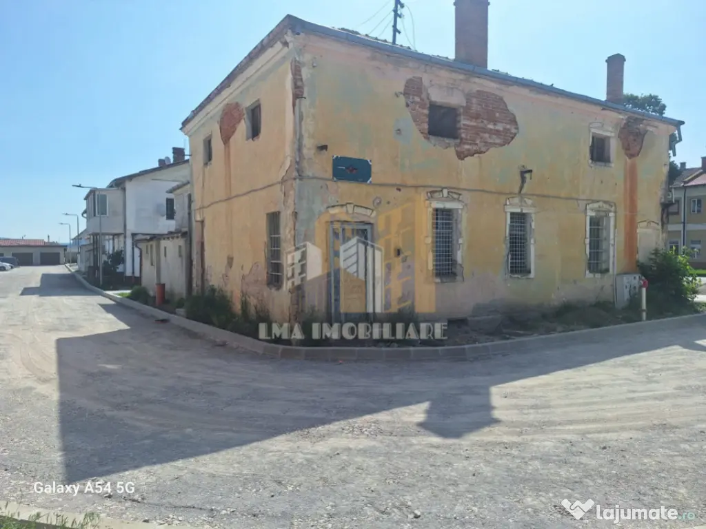 Casa si centru comercial Bod Colonie 