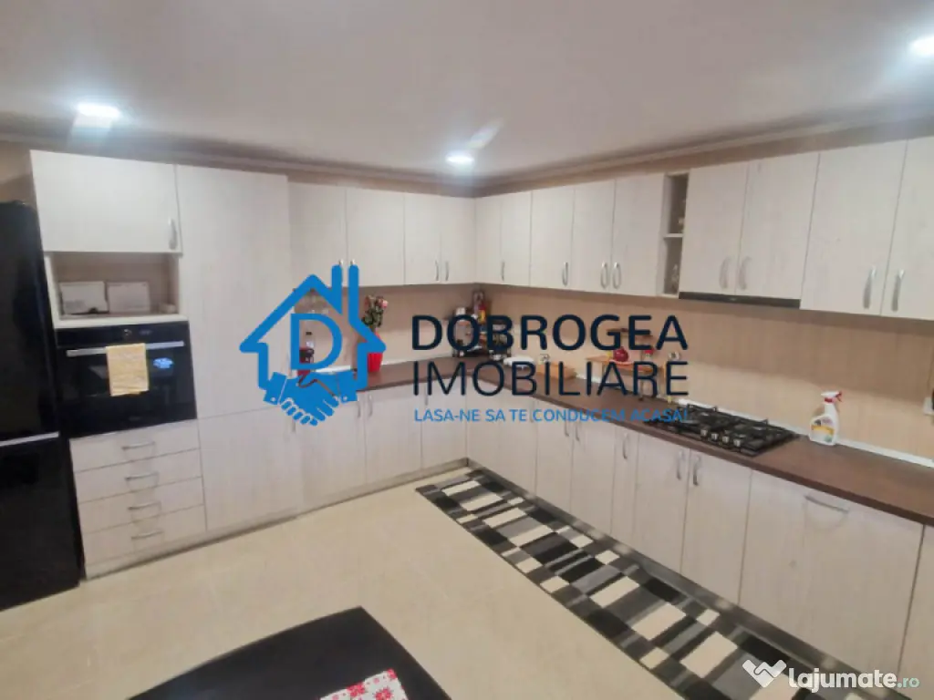 APARTAMENT 4 CAMERE - SUPRAFATA 180 MP+TERASA 30 MP