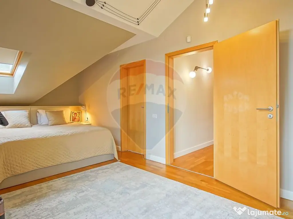 Vila moderna cu vedere spre padure Poiana Angelescu 