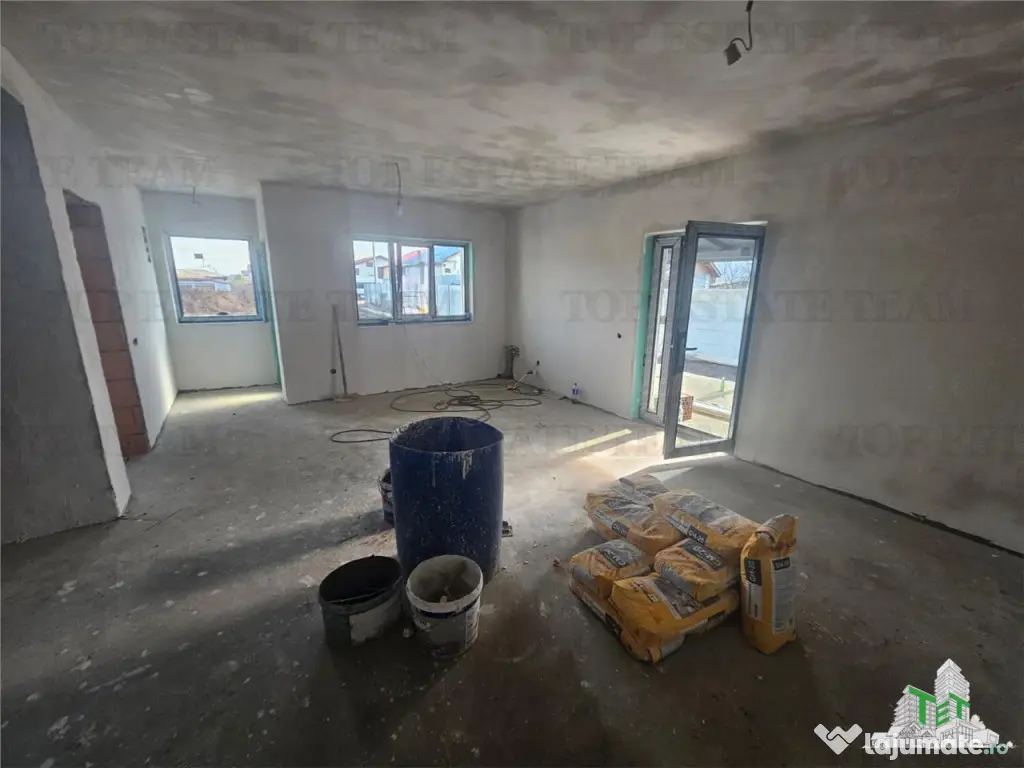 Vila 4 camere asfalt/incalzire pardoseala la 20 minute de me