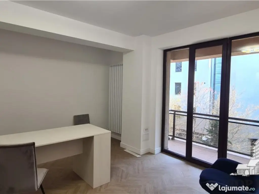 Apartament cu 4 camere de in zona Arcul de Triumf 