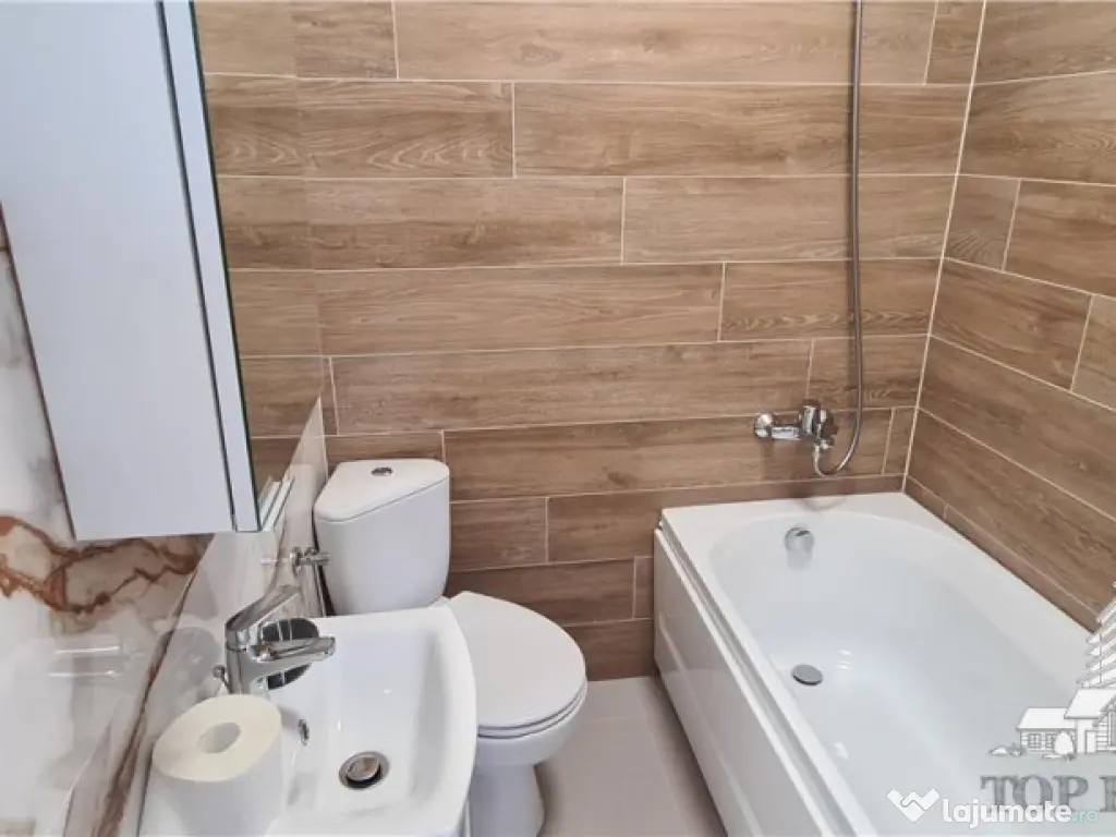 Apartament cu 4 camere de in zona Arcul de Triumf 