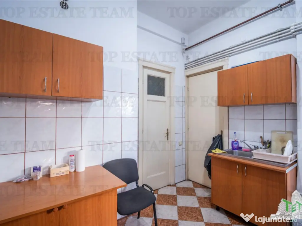 Unic pe piata! Apartament interbelic , 1 etaj intreg , 6 cam 