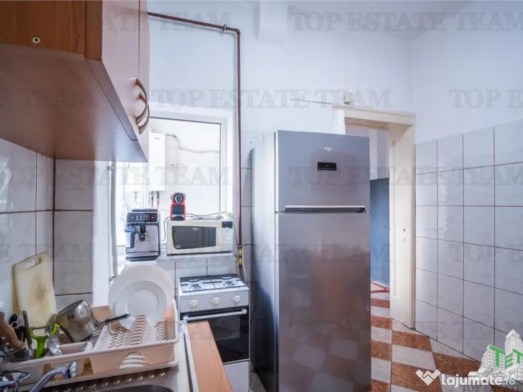 Unic pe piata! Apartament interbelic , 1 etaj intreg , 6 cam 