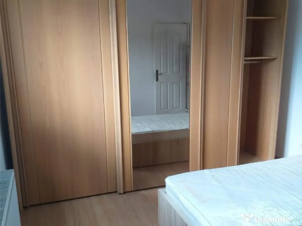 Garsoniera de inchiriat zona Universitate