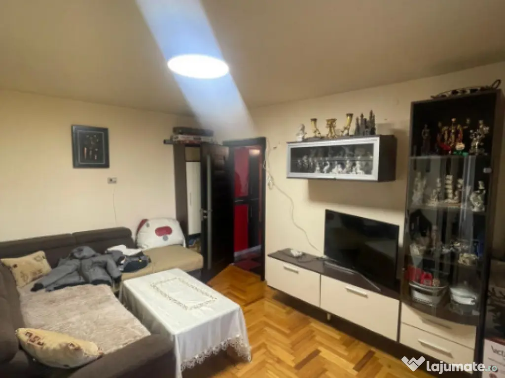 Apartament 3 camere, 60 mp utili, zona Central