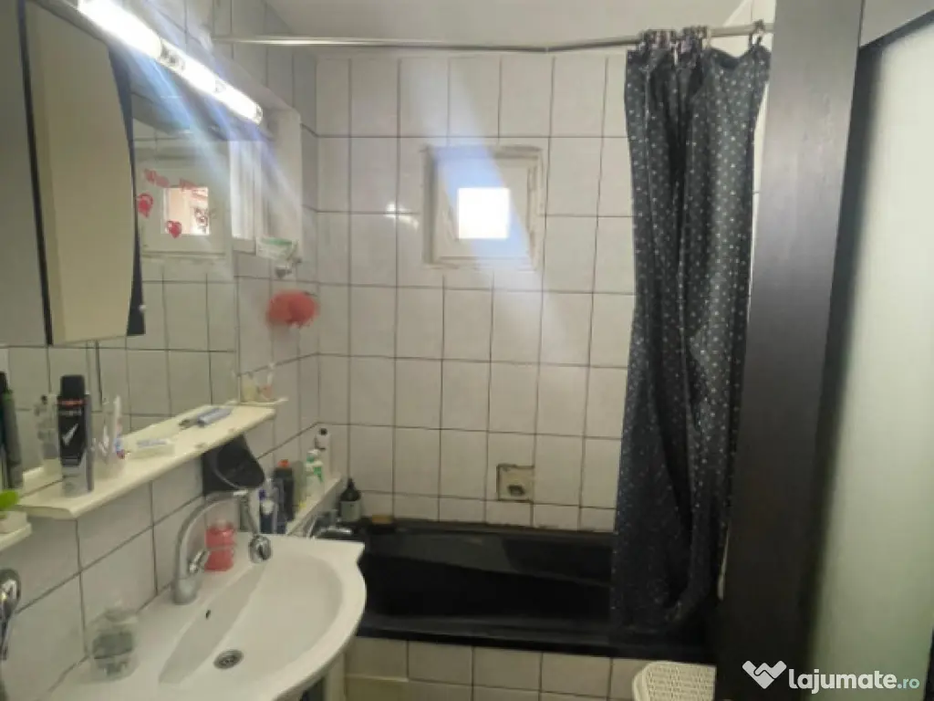 Apartament 3 camere, 60 mp utili, zona Central