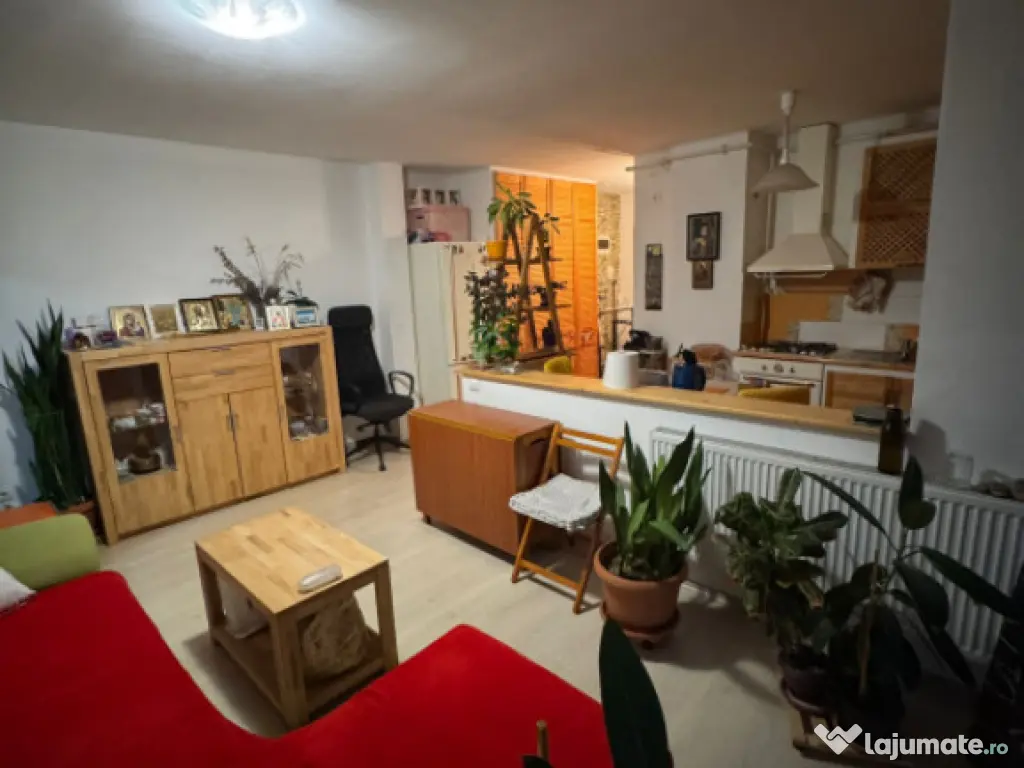 Apartament 3 camere, 57 mp, zona Progresul