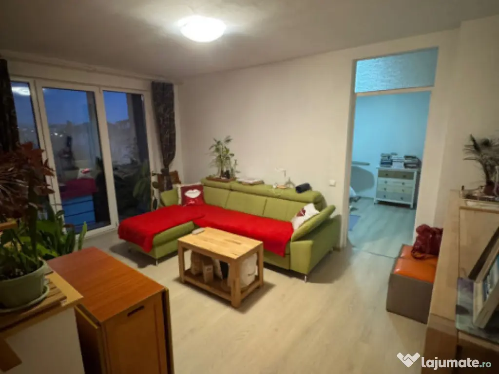 Apartament 3 camere, 57 mp, zona Progresul