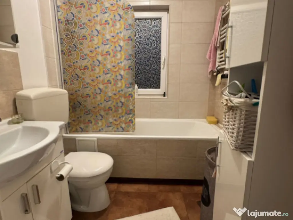 Apartament 3 camere, 57 mp, zona Progresul