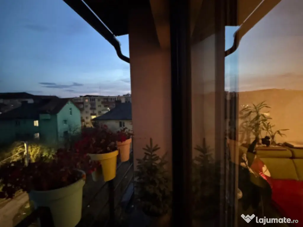 Apartament 3 camere, 57 mp, zona Progresul