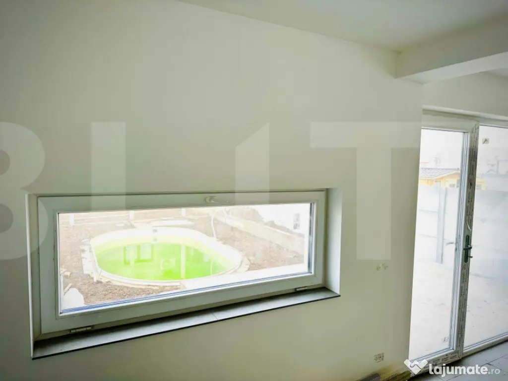 Casa moderna cu piscina, aproape de Arad