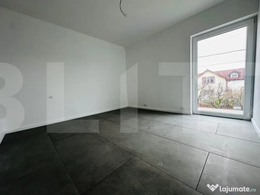 Casa moderna cu piscina, aproape de Arad