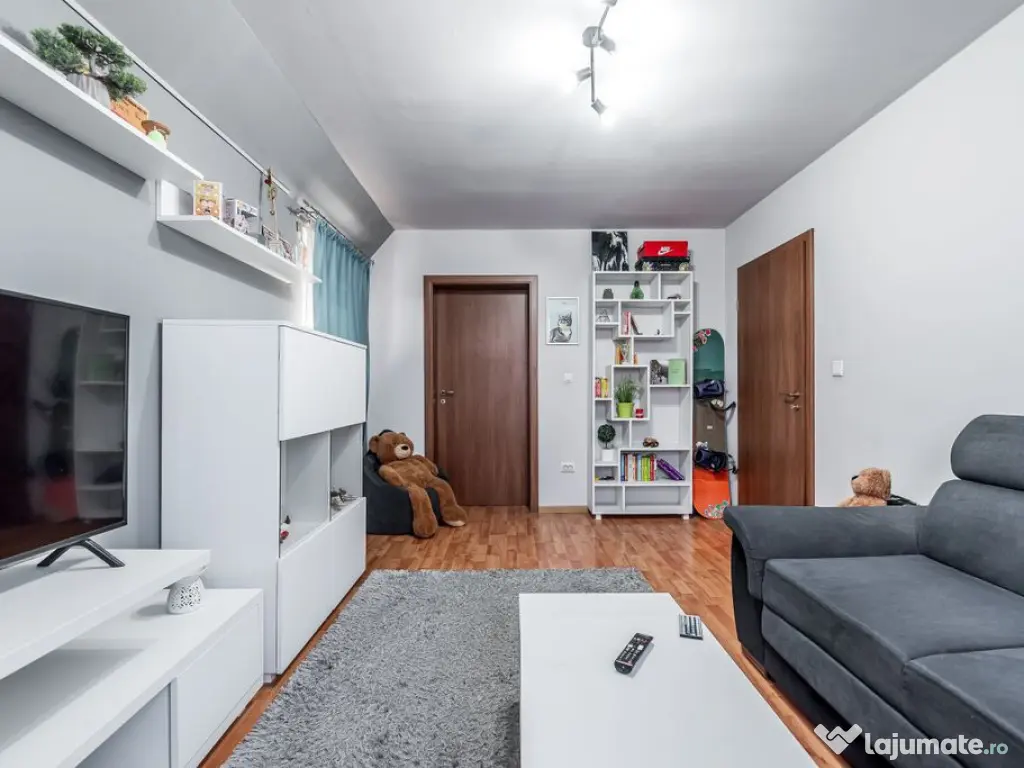 VILĂ MODERNĂ CU PISCINĂ, SAUNĂ- COMISION 0% – ARADU... 