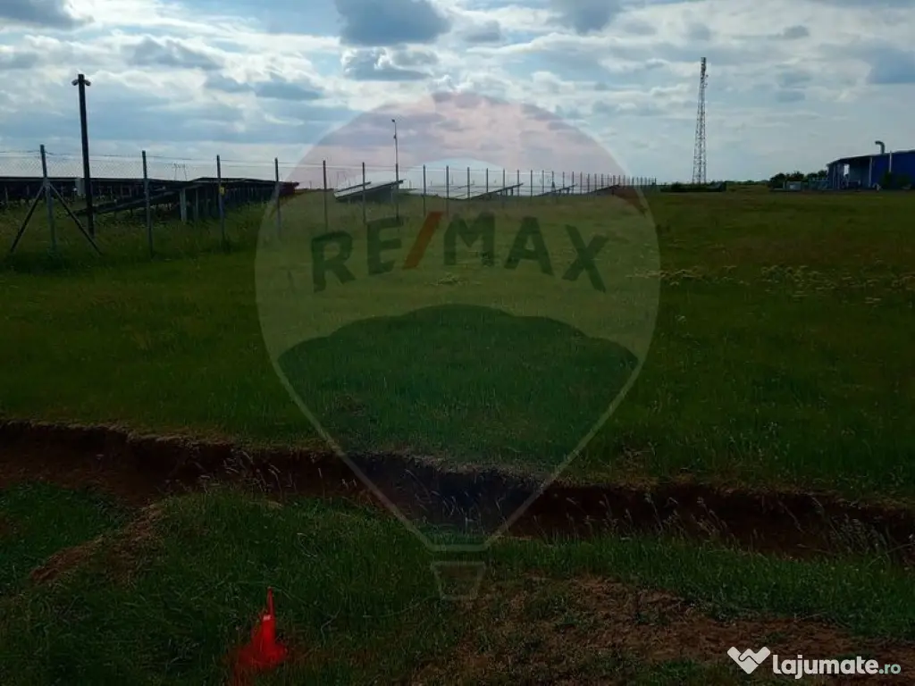 Teren intravilan, zona in plina dezvoltare industriala lo... 