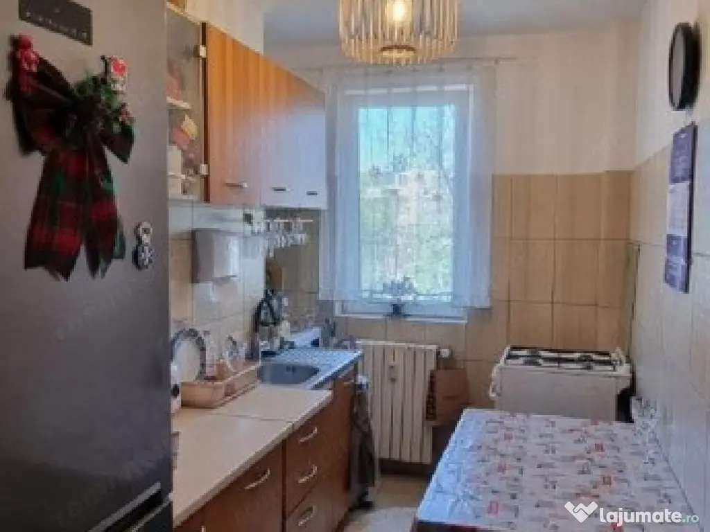 Gara, decomandat, 2 camere, etaj 3, vanzari Constanta