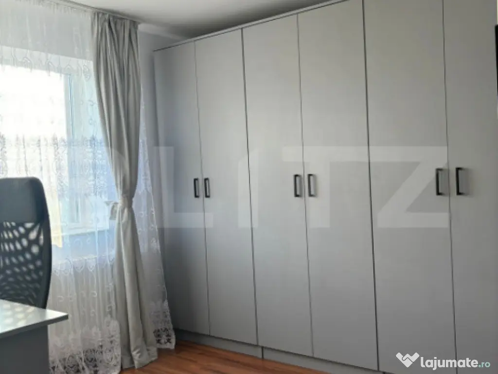 Apartament cu 3 camere de vanzare, 117 mp, zona Baritiu