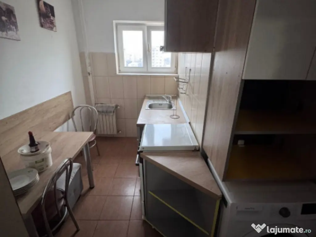 Apartament 2 camere de vanzare, in zona City Park Mall, Cons 