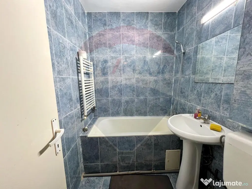 De inchiriat garsoniera in zona RFN 