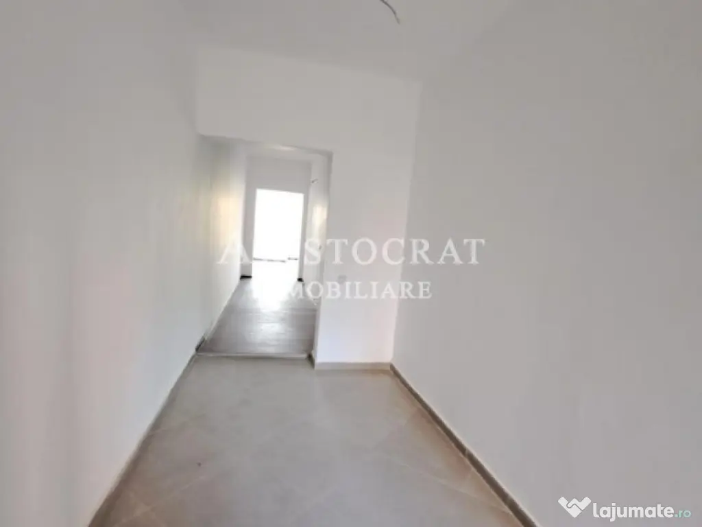 Vila Tip Duplex generoasa cu vedere lac 