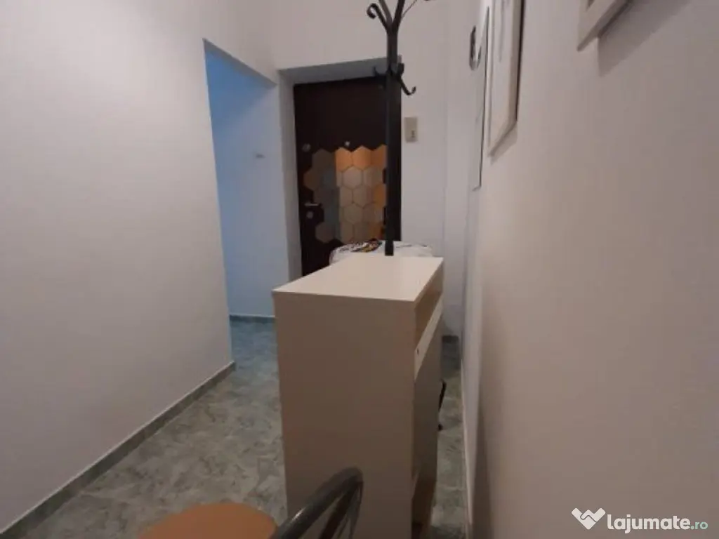 Apartament cu o camera, zona centrala - Parcul Eminescu