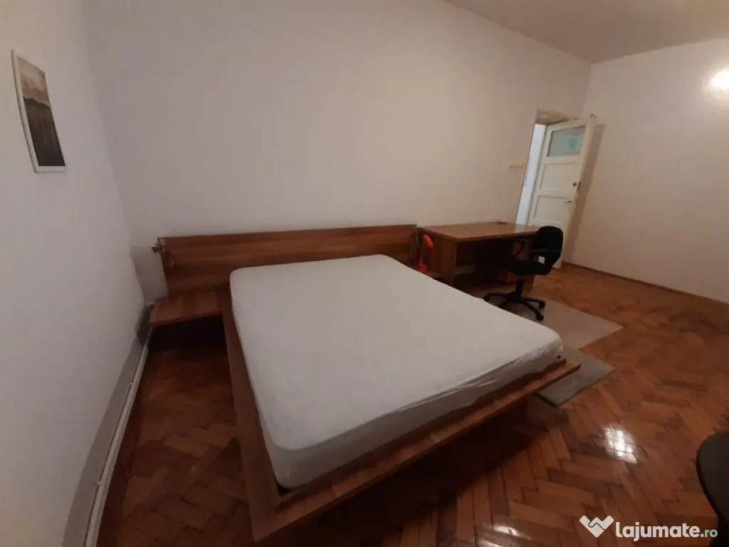 Apartament cu o camera, zona centrala - Parcul Eminescu