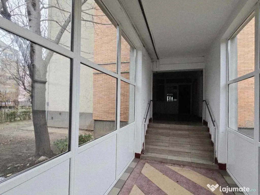 Ap 1 cam de vânzare str Cazaban, cart. Iosia 