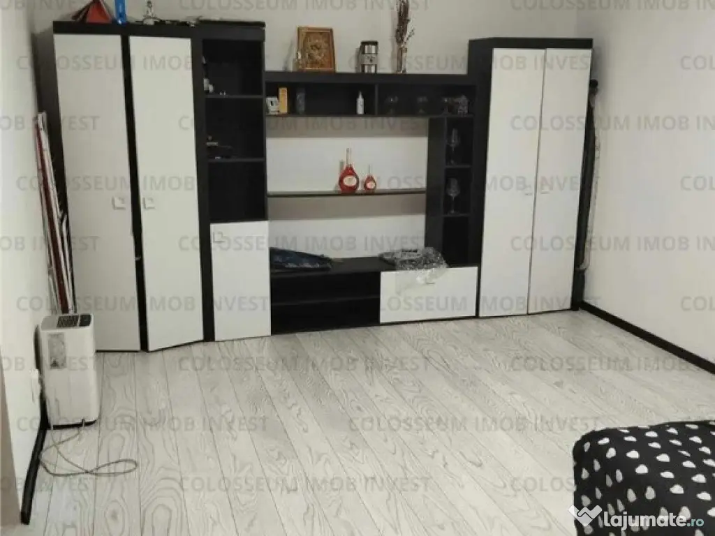 Apartament cu 2 camere, decomandat - Centrul Civic