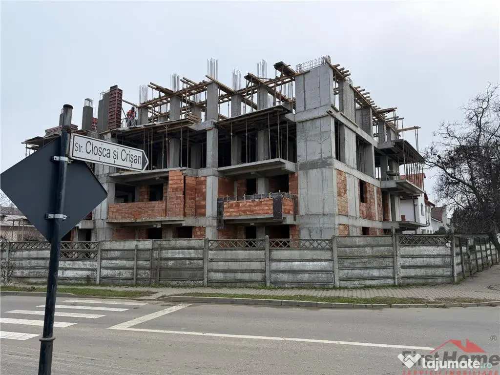 Park 69 - Unirea Principatelor, garsoniera 46 mp utili,etaj