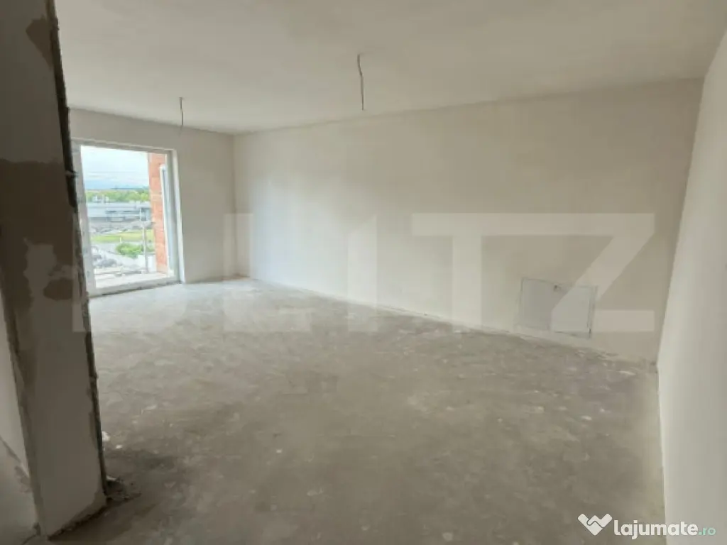 Apartament semidecomandat, 48 mp, lift, incalzire in pardose