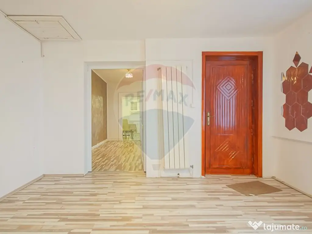 COMISION 0 | Apartament 4 camere + Curte | Zona Tractorul 