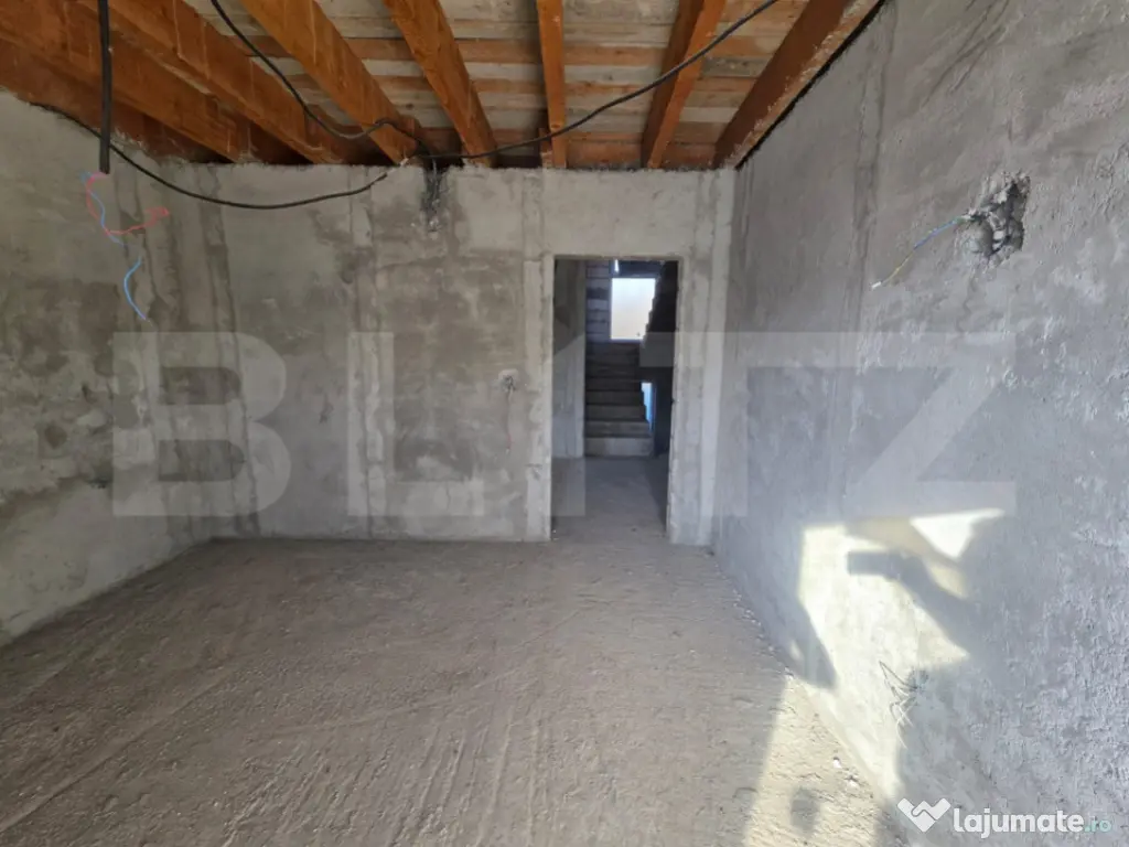 VILĂ IMPUNĂTOARE ÎN VIFORATA – INVESTIȚIE SAU REZIDEN?