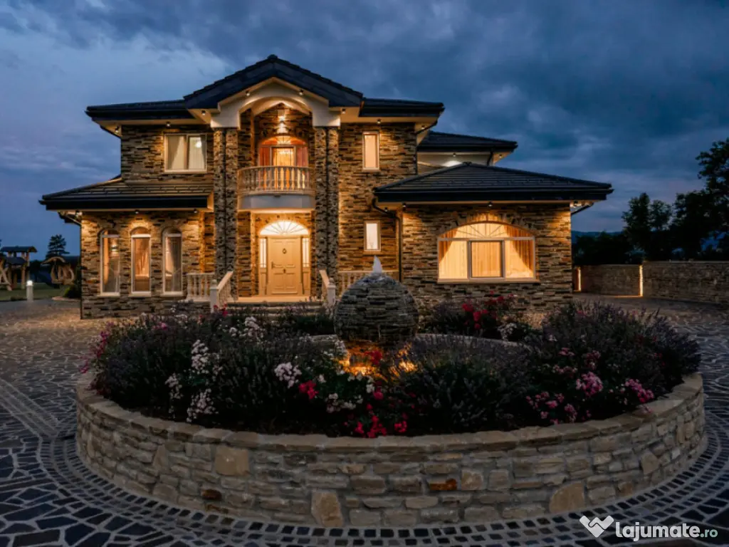 Casa exclusivista cu arhitectură unică, 320mp utili, Horod 