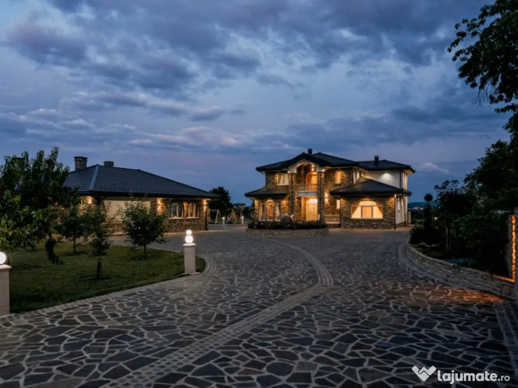 Casa exclusivista cu arhitectură unică, 320mp utili, Horod 