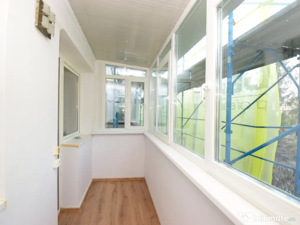 Metrou Nicolae Grigorescu, bloc H cărămidă, boxă, decomandat, 2 băi 